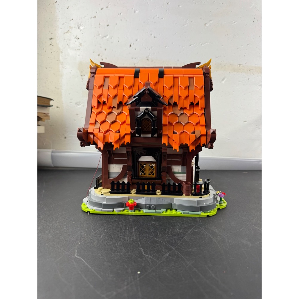 Mould King 16054 Novatown Mid- Age World Log Cabin 2192 Pc Medieval Building Set - Picture 6 of 9